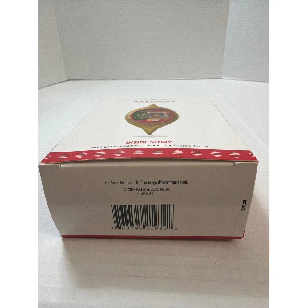 Hallmark Keepsake Inside Story 2017 Member Exclusive Ornament Gold QXC5018